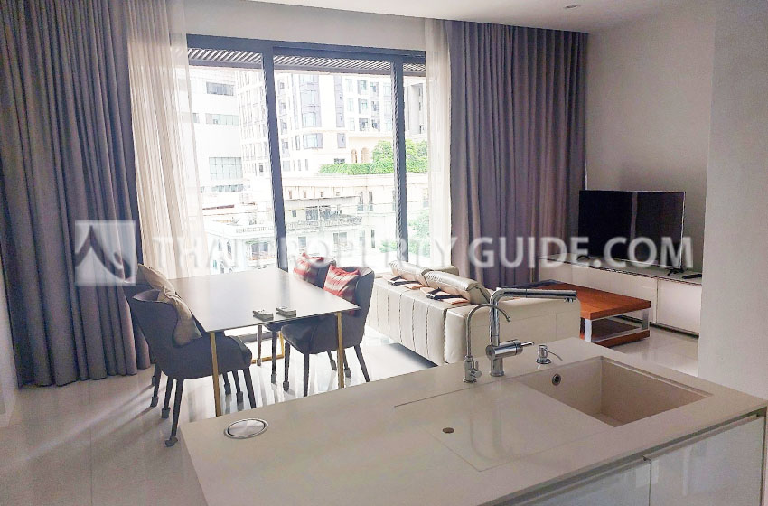 Condominium in Sukhumvit : Vittorio Condominium at Sukhumvit 39 